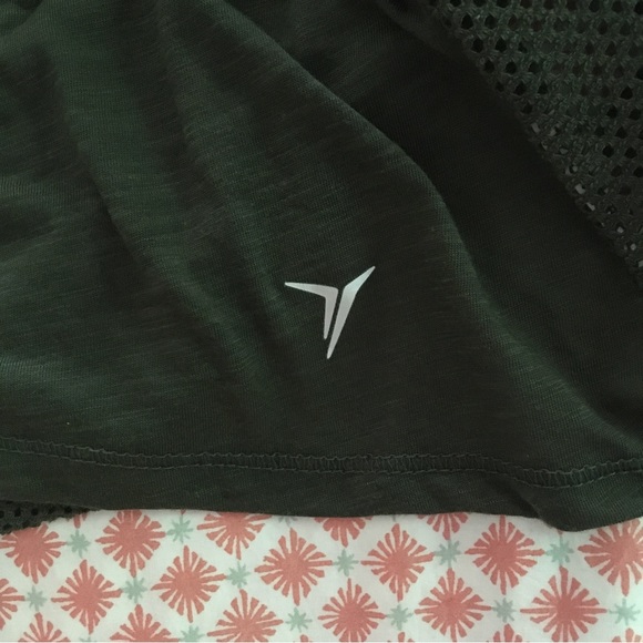Old Navy Active Tank Mesh Back M - Picture 4 of 5